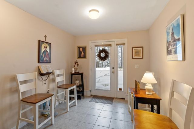 35 Collins Landing Rd Unit 29, Weare, NH 03281