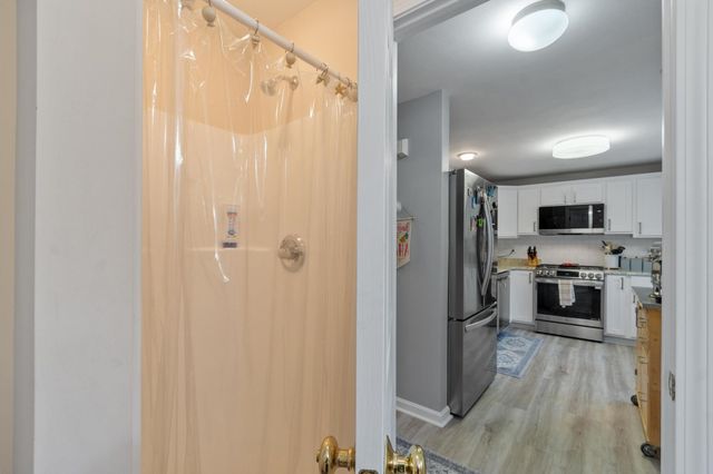 35 Collins Landing Rd Unit 29, Weare, NH 03281