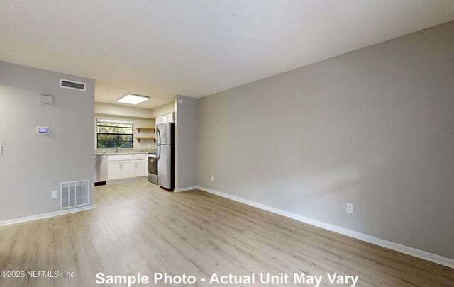 2111 FIRESTONE Road 3, Jacksonville, FL 32210