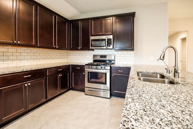 622 Harvest Bluff Drive, Rosharon, TX 77583