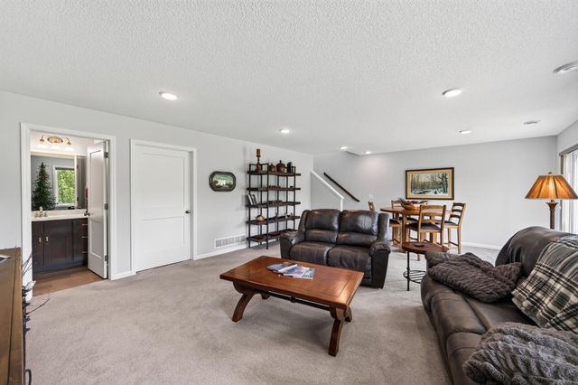 1144 Pine Hill Lane, White Bear Twp, MN 55127