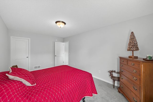 1144 Pine Hill Lane, White Bear Twp, MN 55127