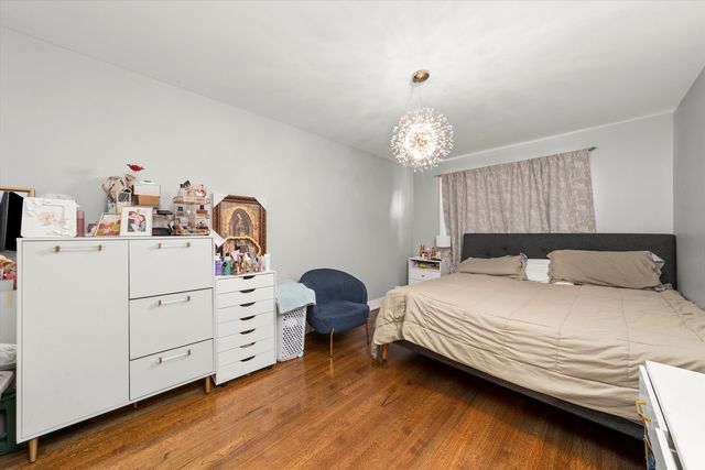 7457 W 64th Street, Summit, IL 60501