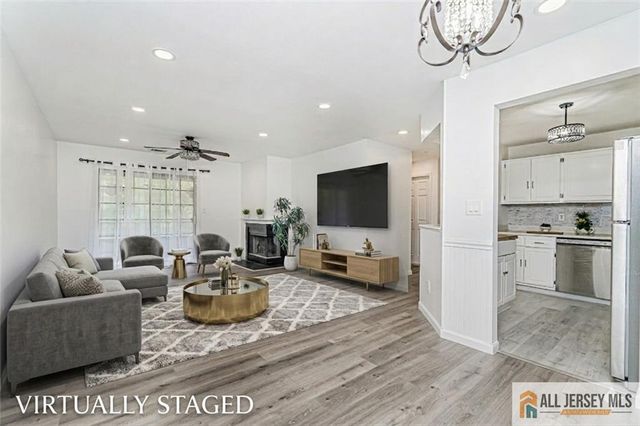 612 Chester Court, Helmetta, NJ 08828