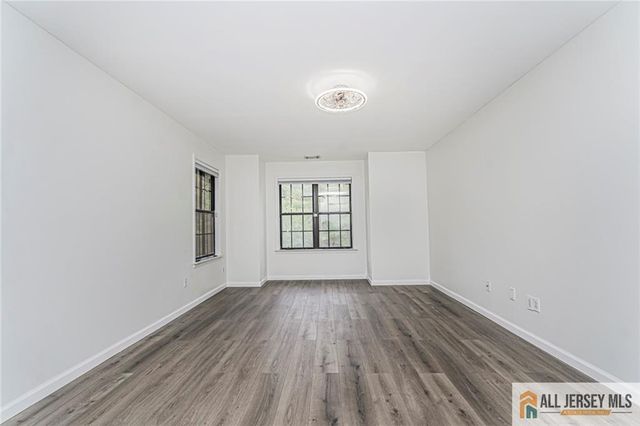 612 Chester Court, Helmetta, NJ 08828