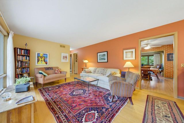 5112 Arrowhead Drive, Monona, WI 53716