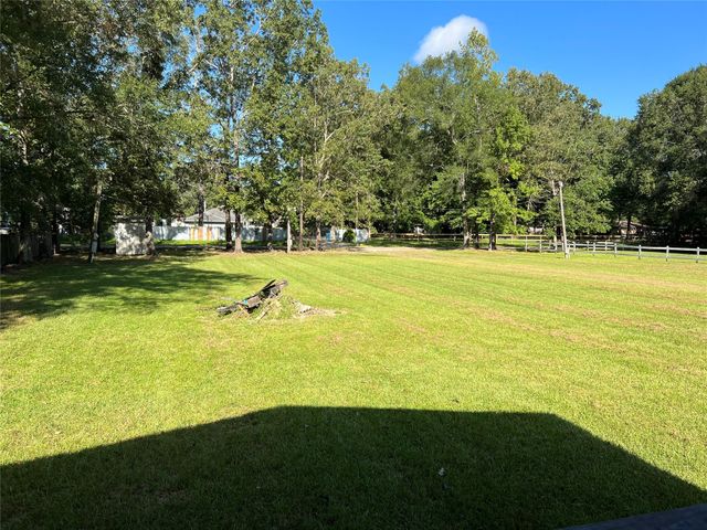 20615 Lazy Creek Drive, New Caney, TX 77357