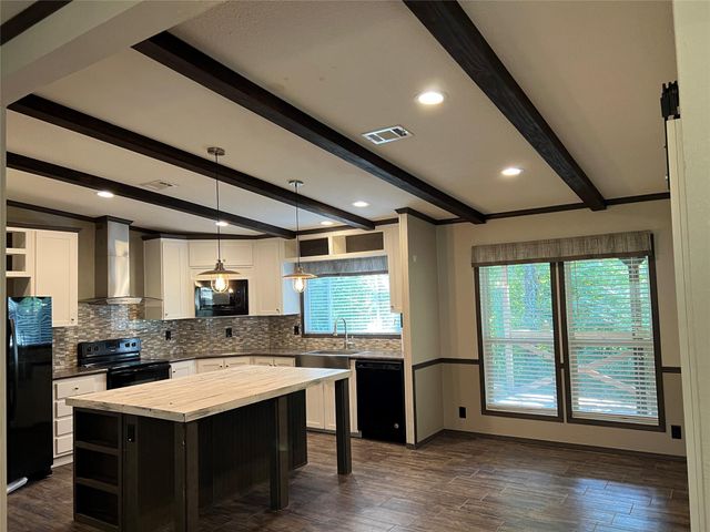 20615 Lazy Creek Drive, New Caney, TX 77357