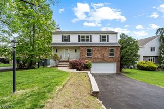 43 Elizabeth St, Bloomingdale Boro, NJ 07403