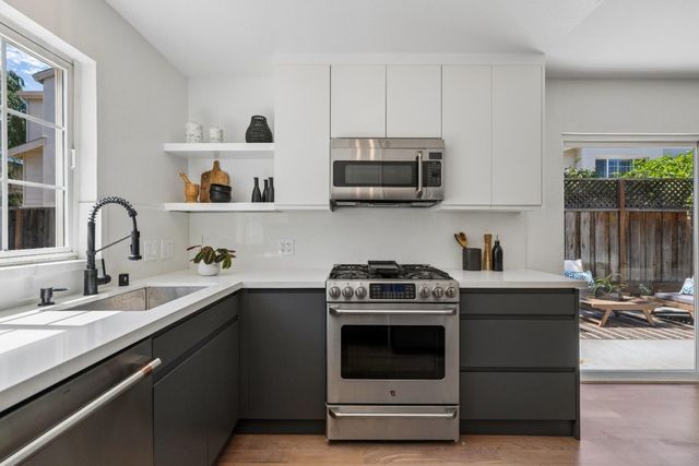 1005 Live Oak Terrace, Sunnyvale, CA 94086