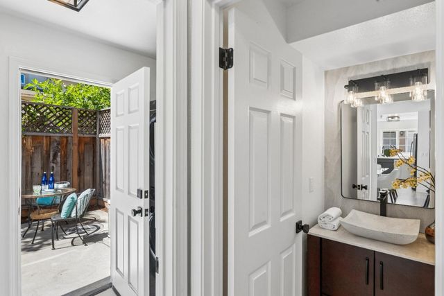 1005 Live Oak Terrace, Sunnyvale, CA 94086