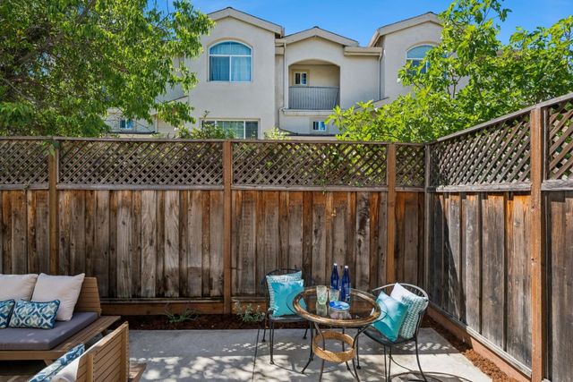 1005 Live Oak Terrace, Sunnyvale, CA 94086