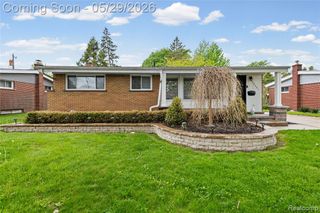 32601 Holden Drive, Warren, MI 48092