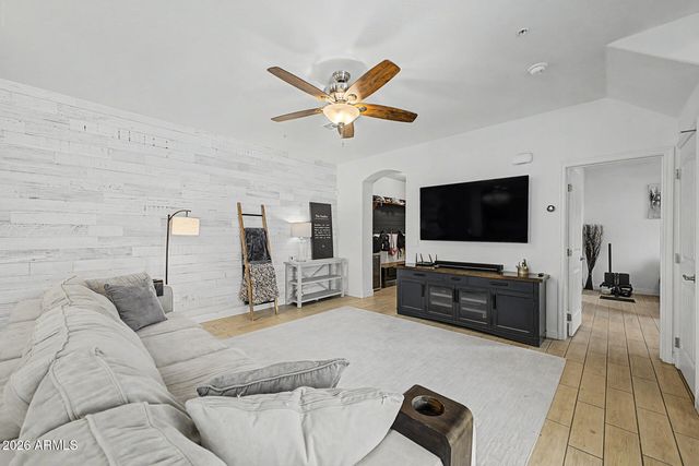 20605 W WHITE ROCK Road, Buckeye, AZ 85396