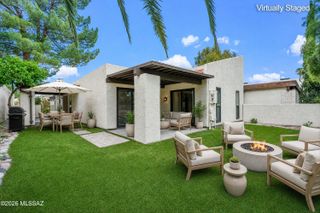 7357 E Cascada Circle, Tucson, AZ 85715