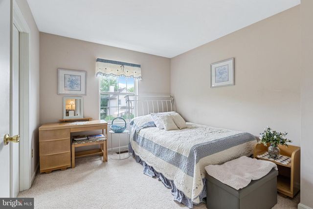 869 WATERFORD DR, Frederick, MD 21702