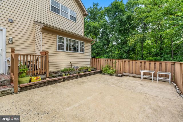 869 WATERFORD DR, Frederick, MD 21702