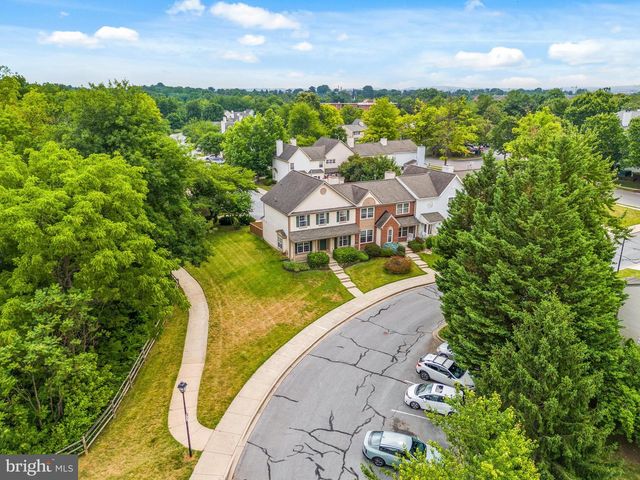 869 WATERFORD DR, Frederick, MD 21702