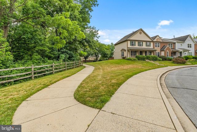 869 WATERFORD DR, Frederick, MD 21702