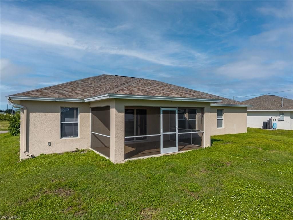 Image 28 of property listing at 408 NE 25th ST, Cape Coral, FL 33909