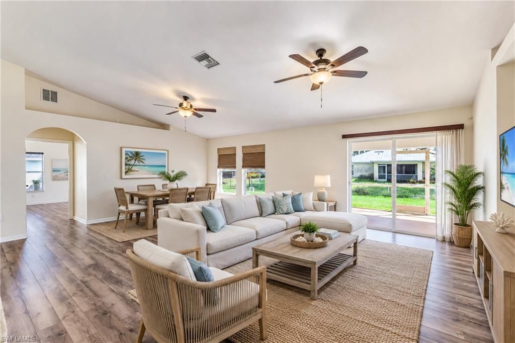 Image 7 of property listing at 408 NE 25th ST, Cape Coral, FL 33909