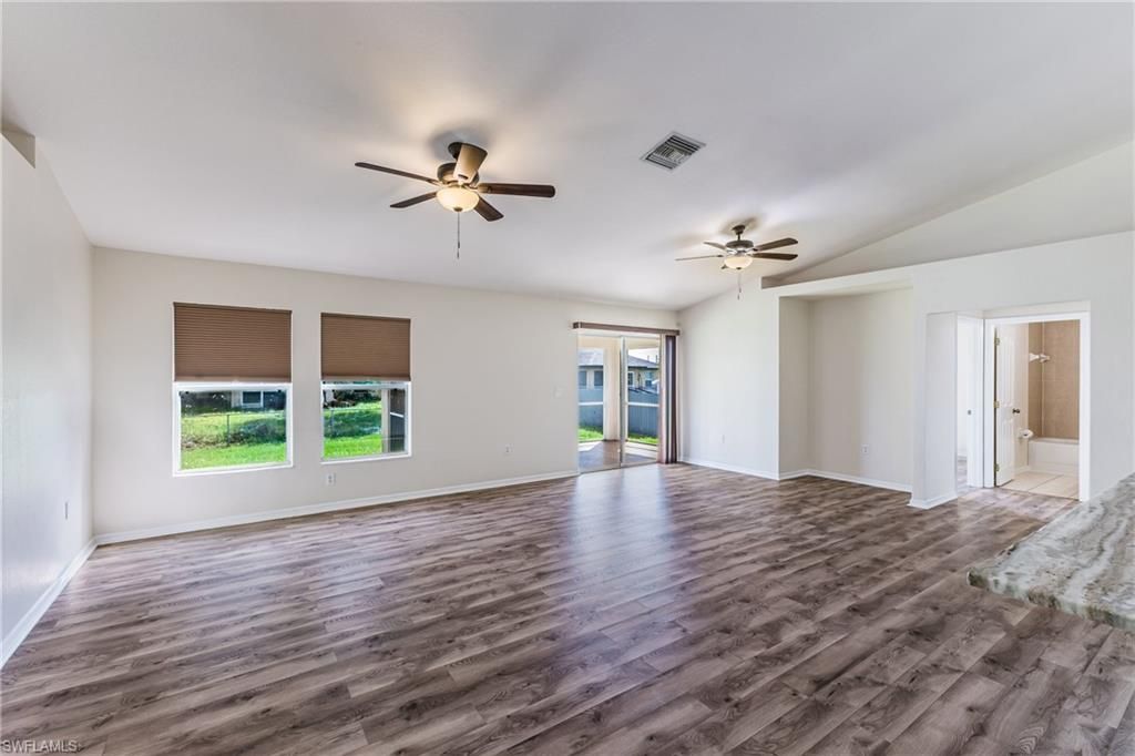 Image 8 of property listing at 408 NE 25th ST, Cape Coral, FL 33909