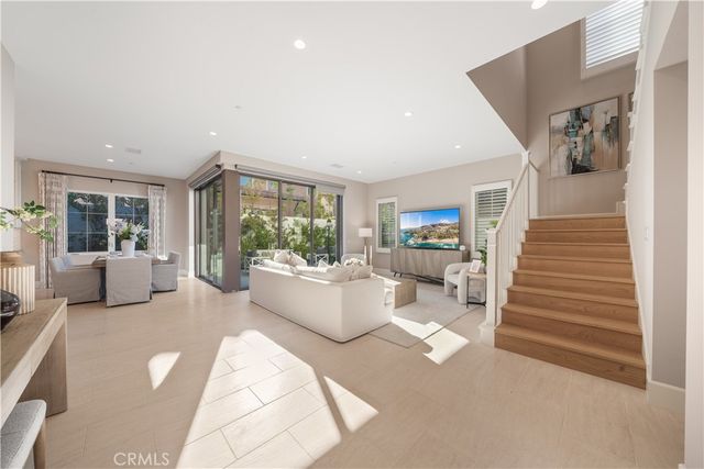 126 Bellini, Irvine, CA 92602