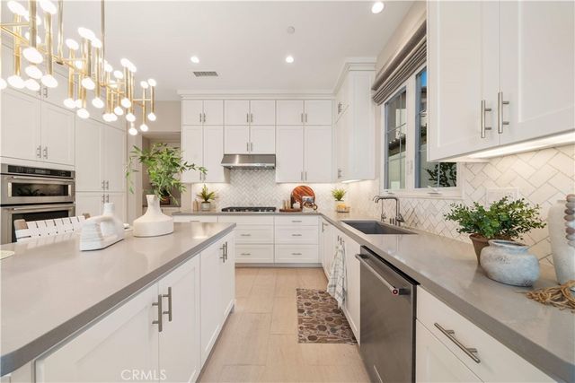 126 Bellini, Irvine, CA 92602