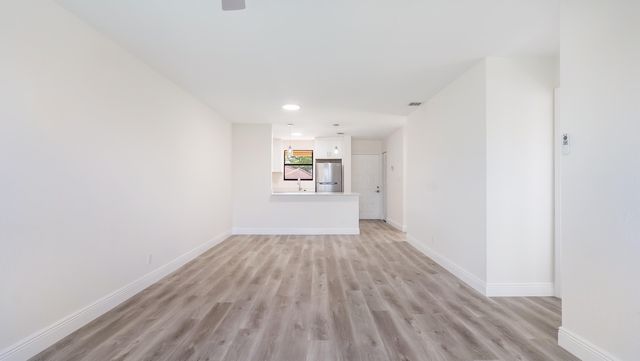 11477 NW 39th Court 301-1, Coral Springs, FL 33065