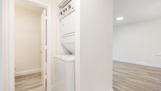 11477 NW 39th Court 301-1, Coral Springs, FL 33065