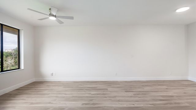 11477 NW 39th Court 301-1, Coral Springs, FL 33065