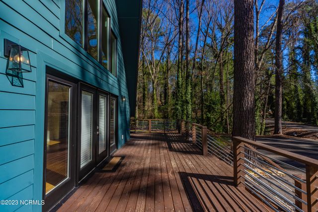 38 Lakeview Drive, Whispering Pines, NC 28327