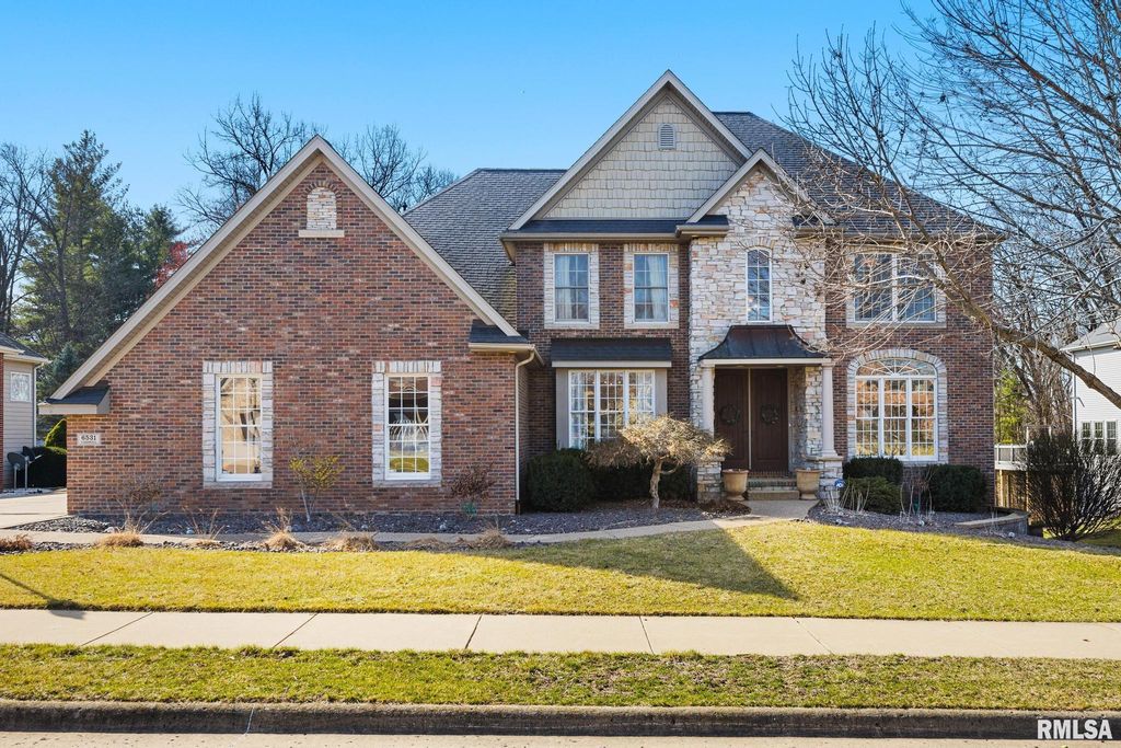 6531 N GREENWICH Place, Peoria, IL 61615