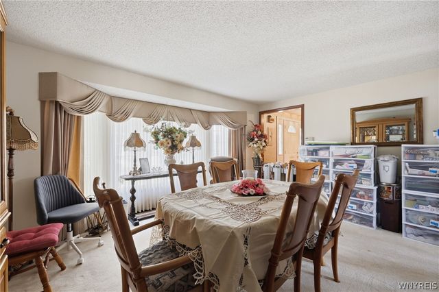 68 Tracy Lynn Lane, West Seneca, NY 14224