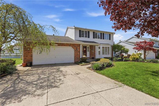 68 Tracy Lynn Lane, West Seneca, NY 14224