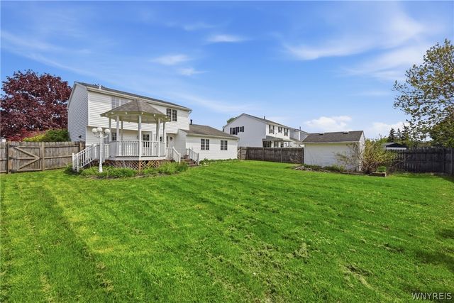 68 Tracy Lynn Lane, West Seneca, NY 14224