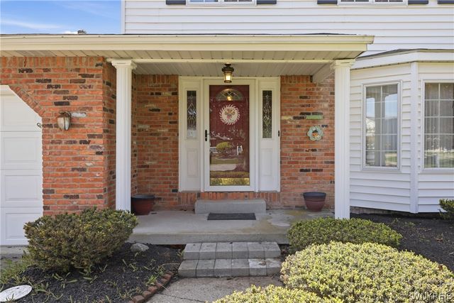68 Tracy Lynn Lane, West Seneca, NY 14224