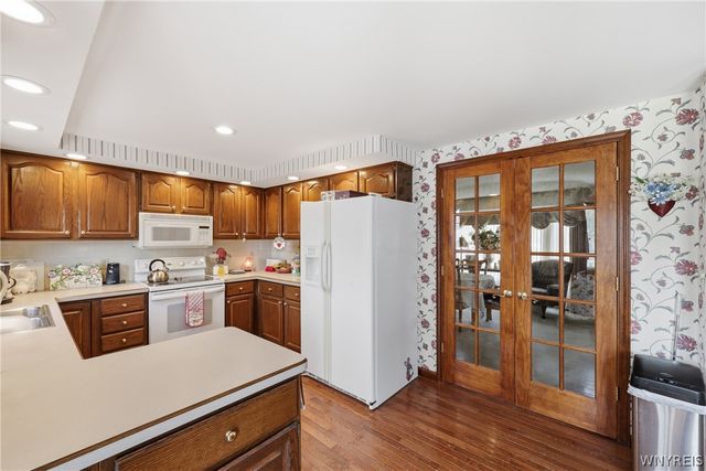 68 Tracy Lynn Lane, West Seneca, NY 14224