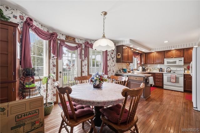 68 Tracy Lynn Lane, West Seneca, NY 14224