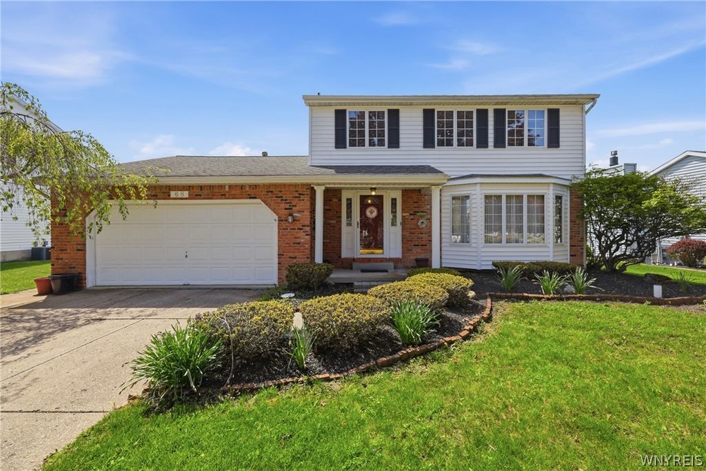 68 Tracy Lynn Lane, West Seneca, NY 14224