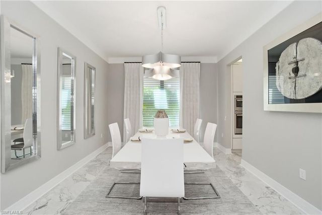 4654 Kensington CIR, Naples, FL 34119