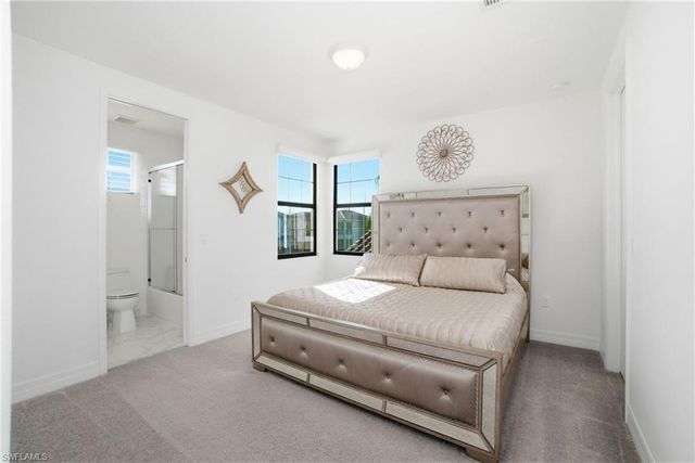 4654 Kensington CIR, Naples, FL 34119