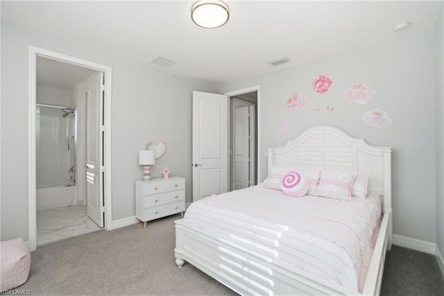 4654 Kensington CIR, Naples, FL 34119