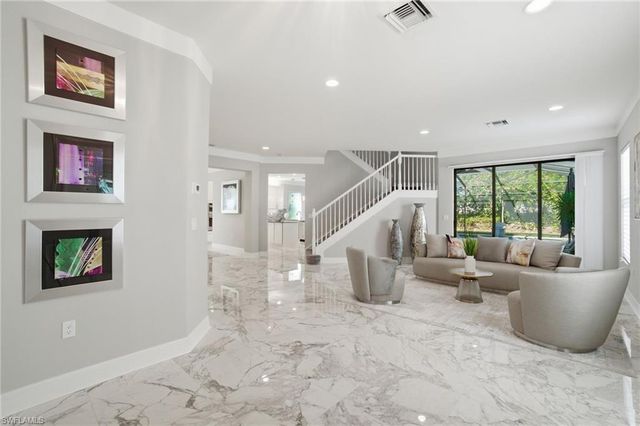 4654 Kensington CIR, Naples, FL 34119