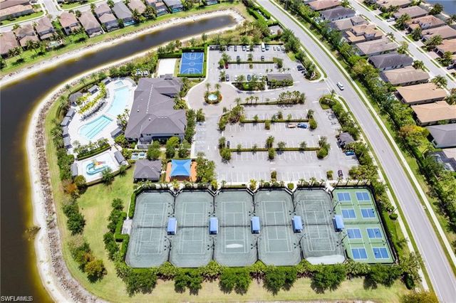 4654 Kensington CIR, Naples, FL 34119