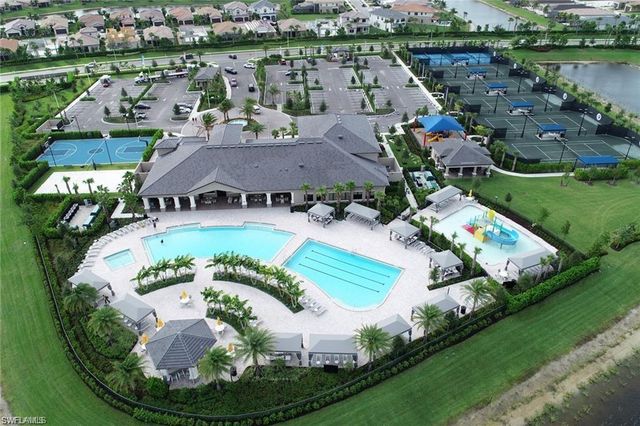 4654 Kensington CIR, Naples, FL 34119