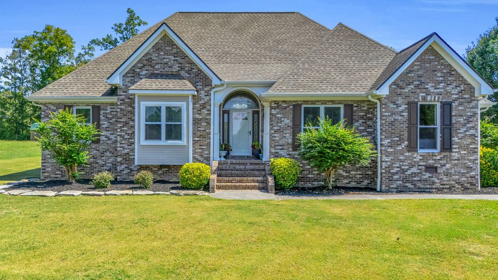 301 Dogwood Lane, Fort Oglethorpe, GA 30742