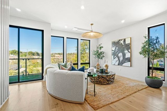 106 Grizzard Ave Apt 2, Nashville, TN 37207