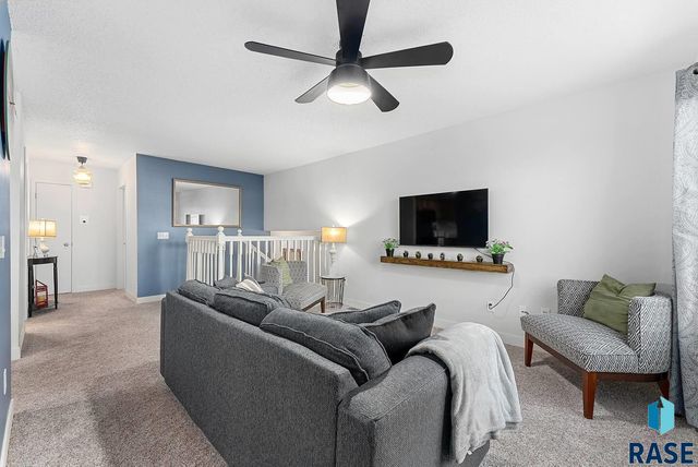 4208 N Jans Dr Drive, Sioux Falls, SD 57107