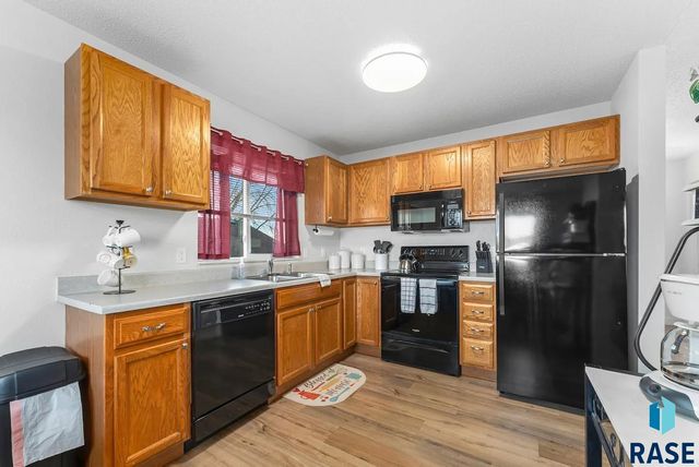 4208 N Jans Dr Drive, Sioux Falls, SD 57107